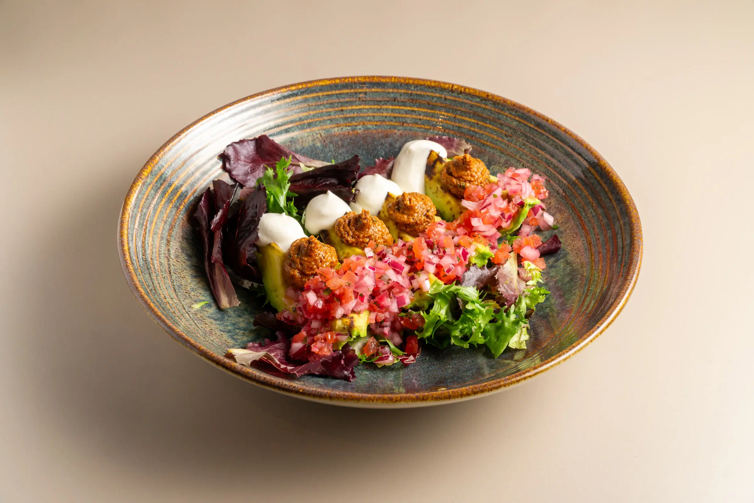 Ensalada con burrata